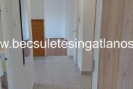 Alberletbe-kiado-ketszobas-lakas.-Folyoso.-Zalaegerszeg-Landorhegy-Zala-megye.-www.becsuletesingatlanos.hu_