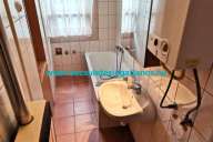 Elado-tarsashazi-hasznalt-lakas-Furdoszoba-es-WC-Zalaegerszeg-Zala-megye.-www.becsuletesingatlanos.hu_