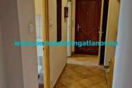 Elado-tarsashazi-hasznalt-lakas-eloszoba-folyoso-Zalaegerszeg-Zala-megye.-www.becsuletesingatlanos.hu_