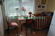 Elado-teglaepitesu-kadar-kocka-satortetos-csaladi-haz-kuttal-garazzsal-Zalaegerszeg-Zala-megye.-eloszoba-www.becsuletesingatlanos.hu_